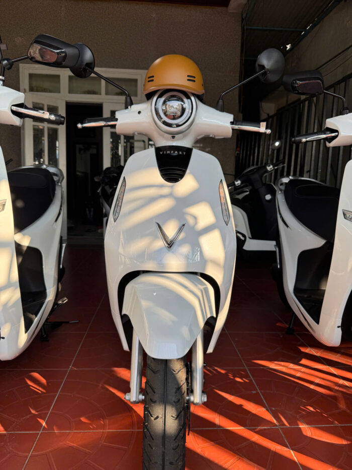 Vinfast Evo grand 50cc hoi an e motorbike rental