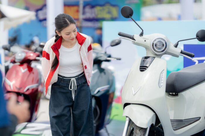 evo-grand-hoi-an-motorbike-electric-scooter